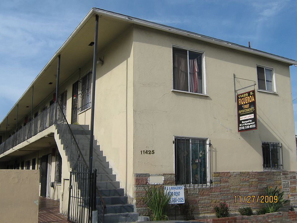 1st image of 11425 S Figueroa St APT 8