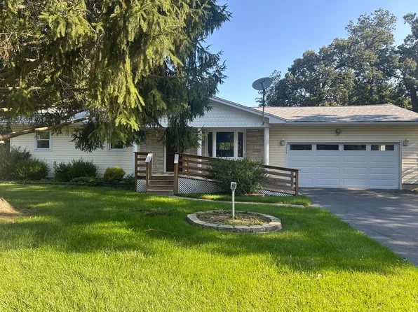 1255 Gatewood Dr, Lowell, IN 46356