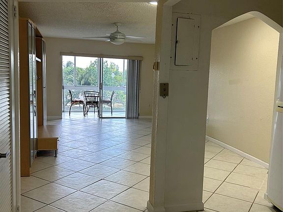 4th image of 8515 Sunrise Lakes Boulevard #301