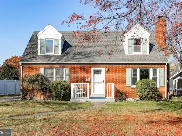 4506 Clarendon St, Harrisburg, PA 17109