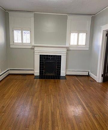 2nd image of 706 E Broad St