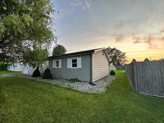 4th image of 315 Alamosa Dr
