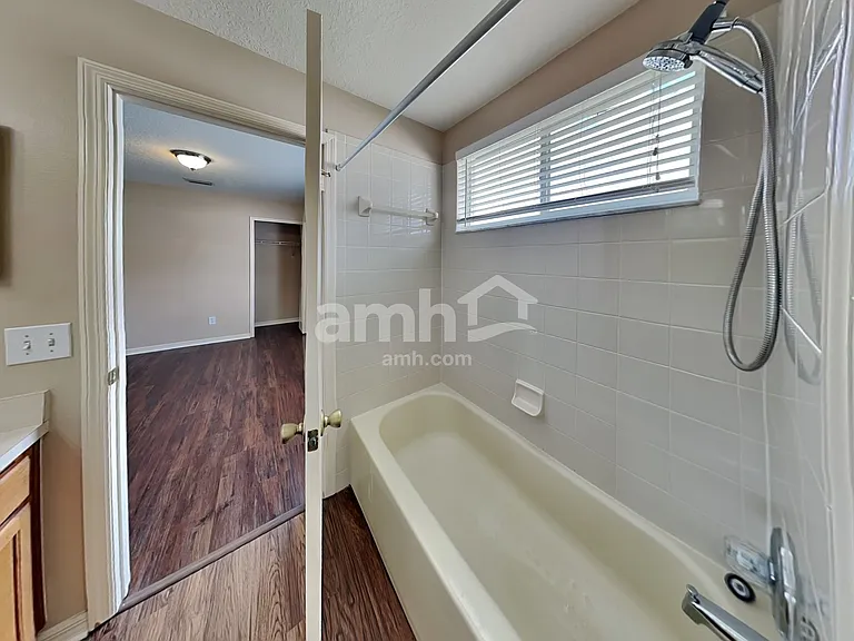 6435 Clair Shore Dr — Photo 15
