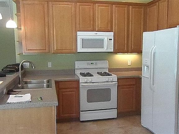 5th image of 214 Palmetto Springs St