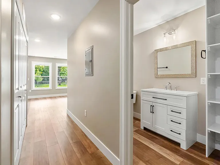 313 N Van Dorn St — Photo 11
