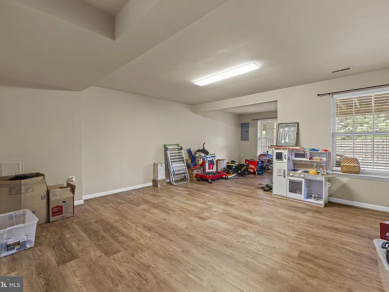 645 McLeary Sq SE — Photo 18