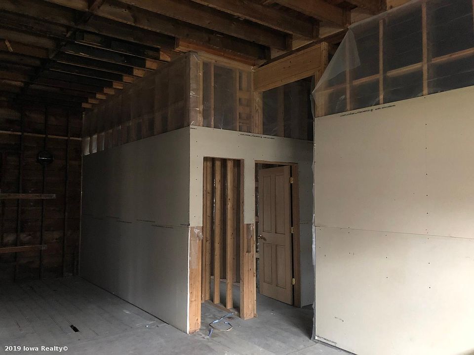 2nd image of 1331 9th St