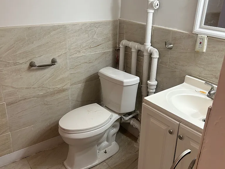 106 Ruscoe St #1 — Photo 4