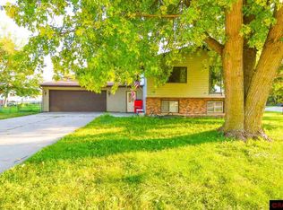 300 1st St E, Vernon Center, MN 56090