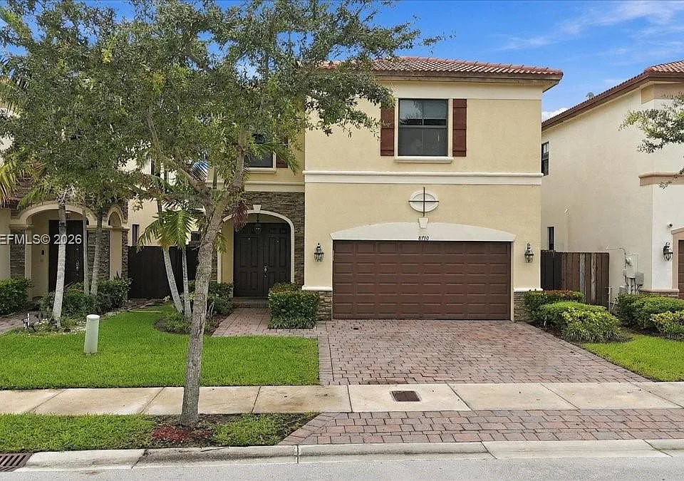8770 NW 99th Path