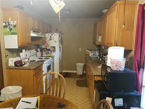 4th image of 1201 SE East St