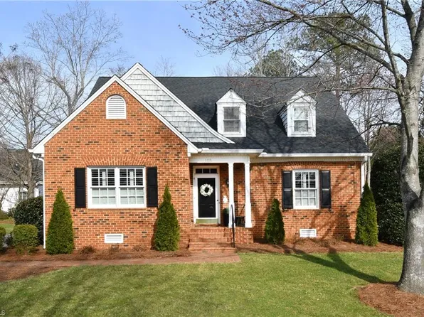 155 Coventry Park Ln, Winston Salem, NC 27104