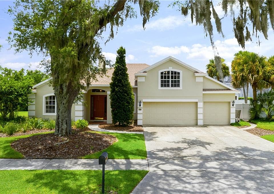 1st image of 427 English Lake Dr