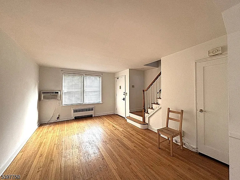 176 Millburn Ave #22 — Photo 5