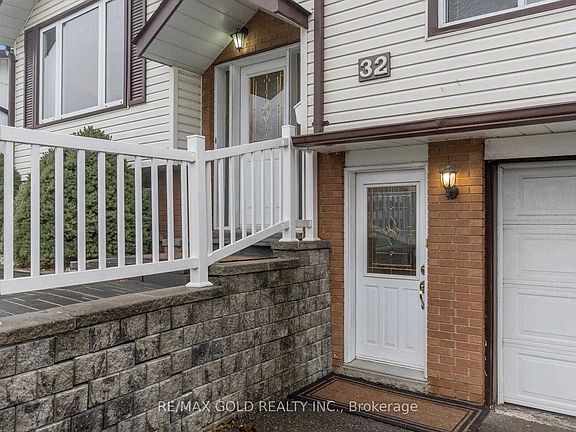 3rd image of 32 Glenforest Rd