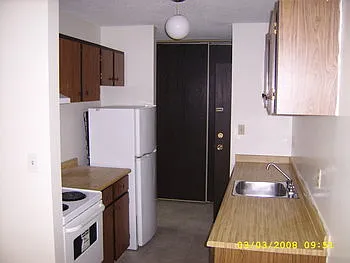 9023 105a Ave NW — Photo 3