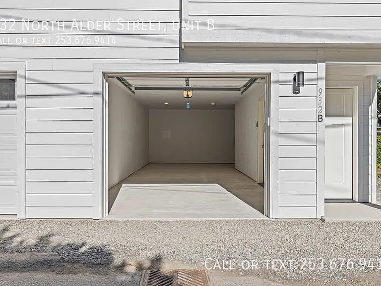 932 N Alder St #B — Photo 17