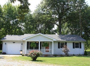 2082 State Route 161, Centralia, IL 62801