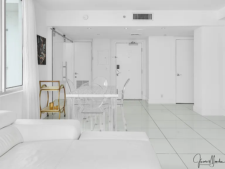 1100 West Ave #1102 — Photo 14