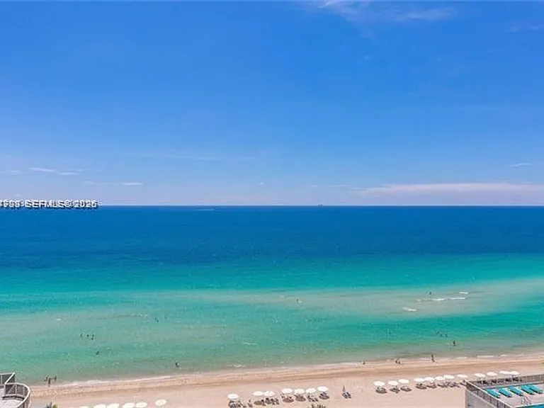 16001 Collins Ave #CU-1106 — Photo 37