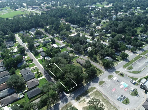 1525 CENTER Street, Green Cove Springs, FL 32043