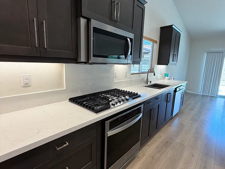 15544 Kings Peak Dr — Photo 26