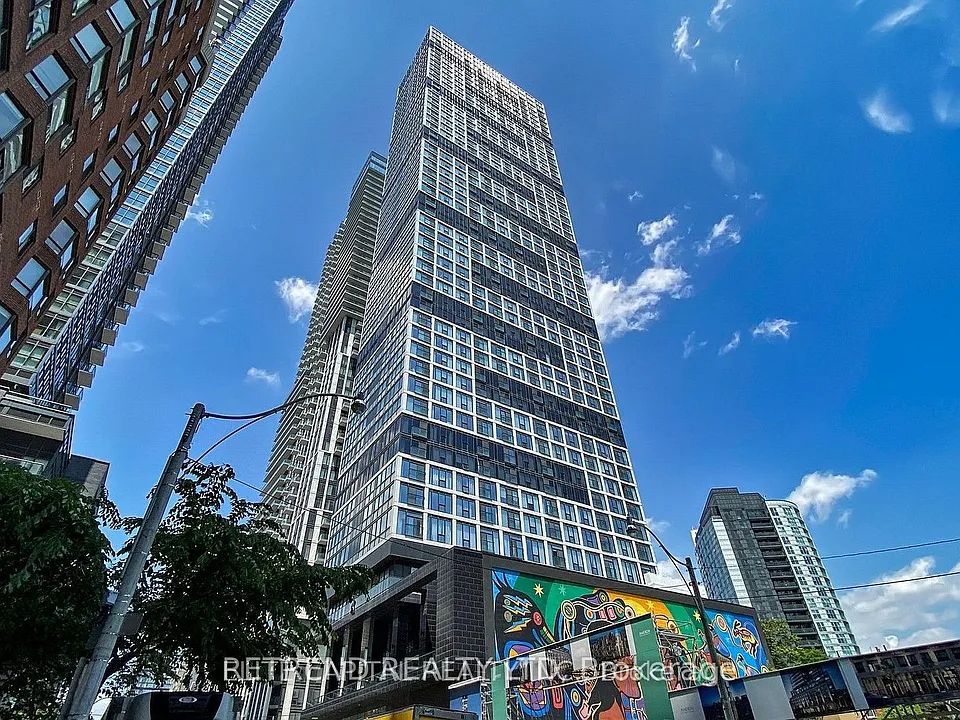 181 Dundas St E #1201