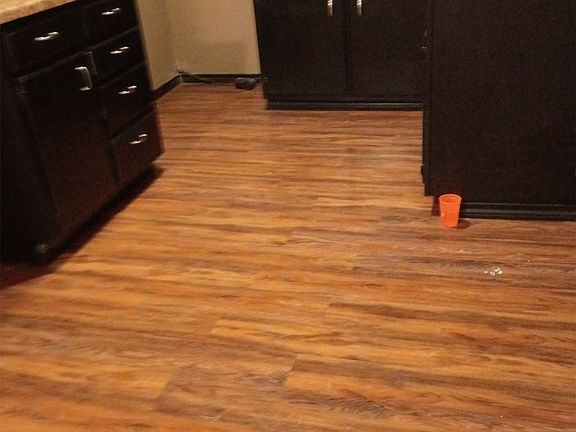 4th image of 125 W Durant St