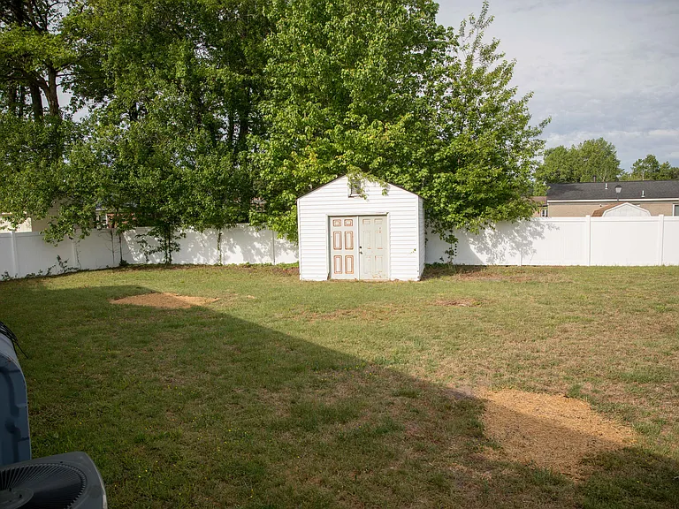 7 Lake Forest Ct — Photo 19