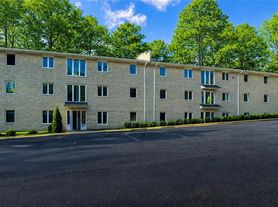 166 Anderson Ave NW