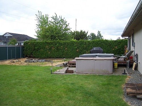 1st image of 465 Rosewood Dr