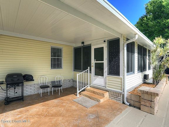 3rd image of 400 Hawk Dr