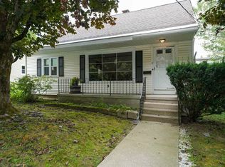 7 Hyde St, Bellows Falls, VT 05101