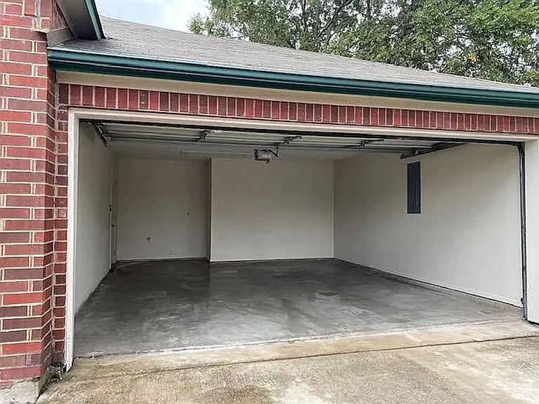 516 Tenison Ln — Photo 9
