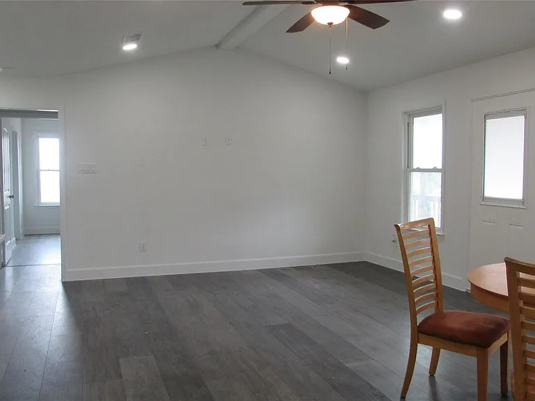 365 Deep Woods Ln — Photo 5