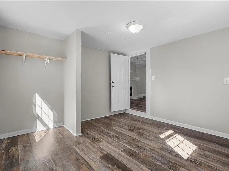 248 Orville St — Photo 19