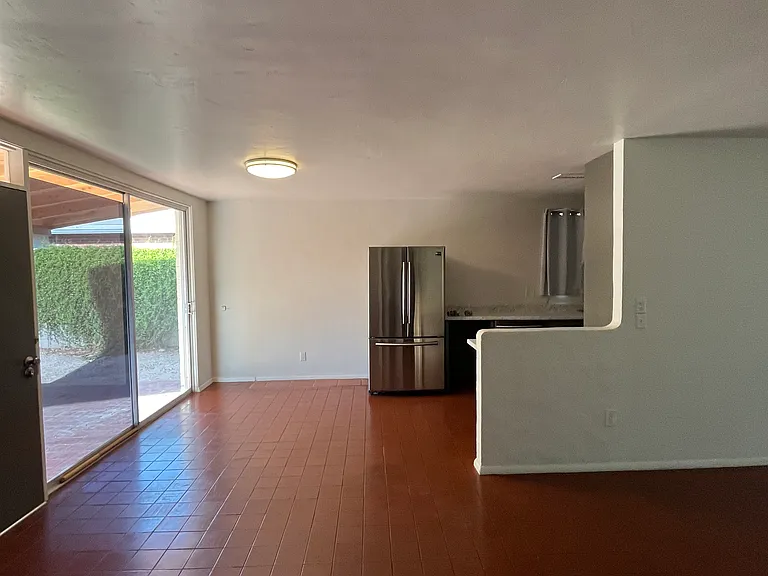 5035 E Scarlett St — Photo 5