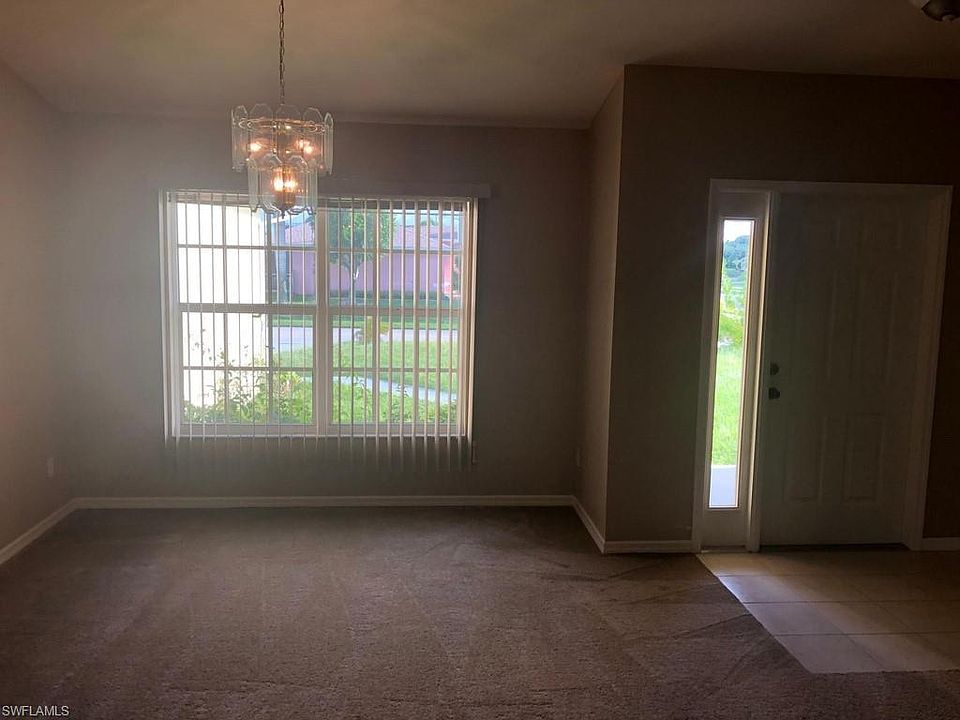 1st image of 2027 SW 43rd Ter