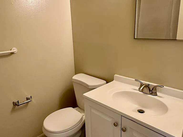 951 Bellmore Ave — Photo 5