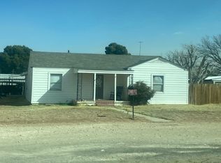 603 E 24th St, Crane, TX 79731