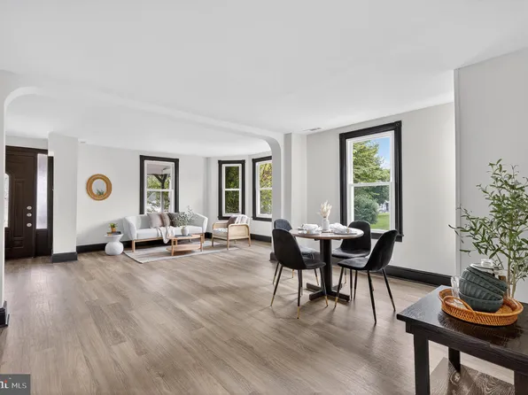 7 Middle St, Parkesburg, PA 19365