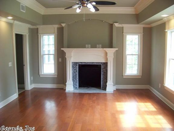 3rd image of 608 Pine Bluff St