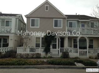 707 Yorkshire Rd, Petaluma, CA 94954