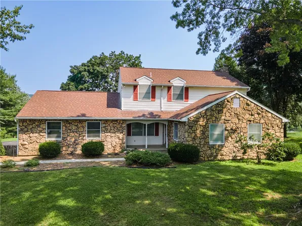 3250 Vista Dr, Danielsville, PA 18038