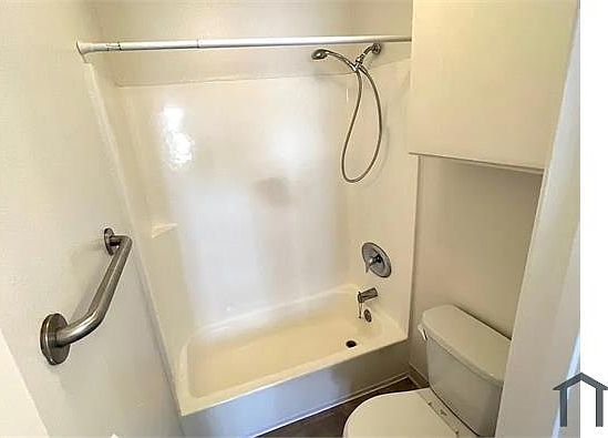 1st image of 4125 Texas St #10