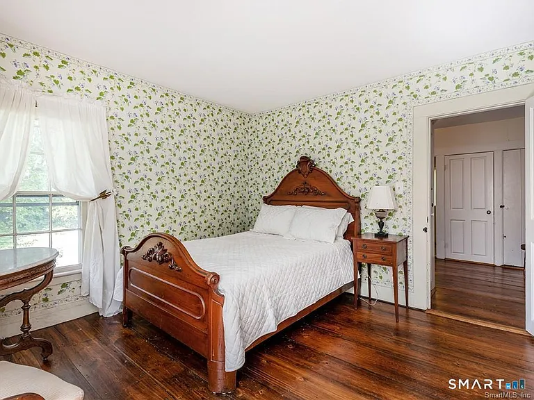 103 Litchfield Rd — Photo 14
