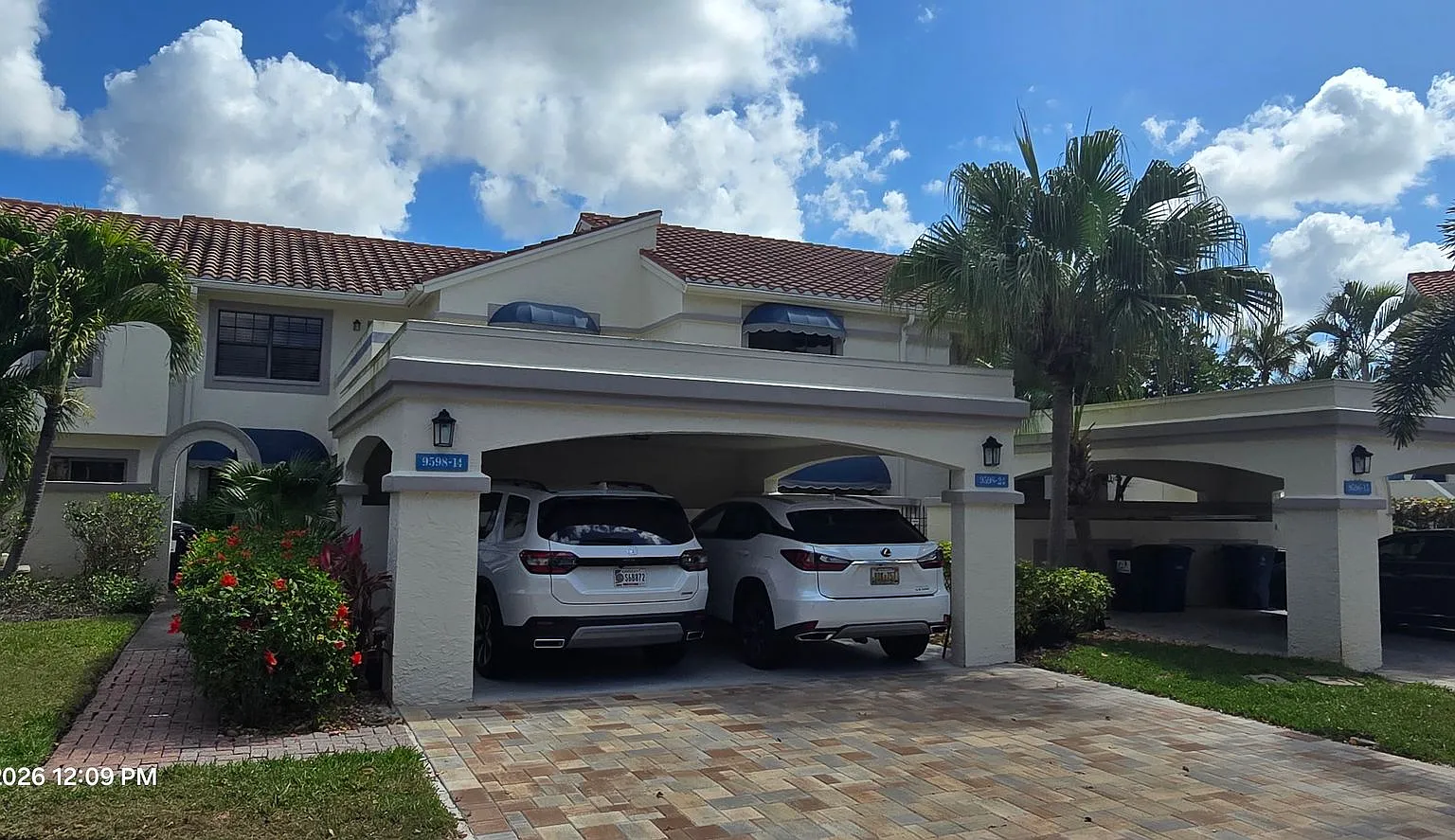 Welcome to **Caloosa Yacht & Racquet Club one of Fort Myers' most desirable **gated waterfront co... — Photo 1