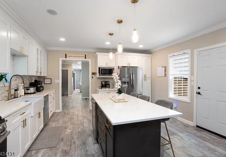 138 Jerome Pl — Photo 10