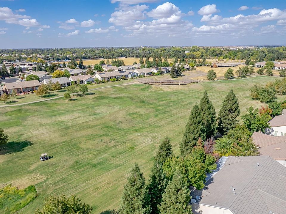 1st image of 450 Shadow Lake Ct