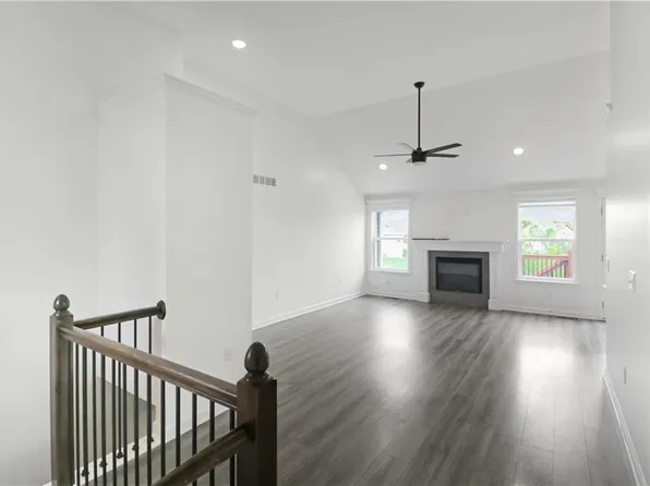 1221 Cherry St, Warrensburg, MO 64093